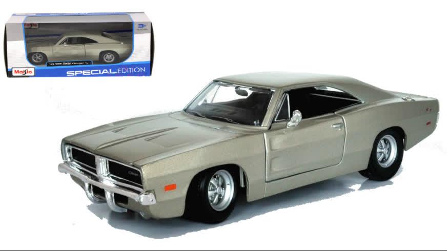 Auto 1:25 Dodge Charger R/T 1969 31256